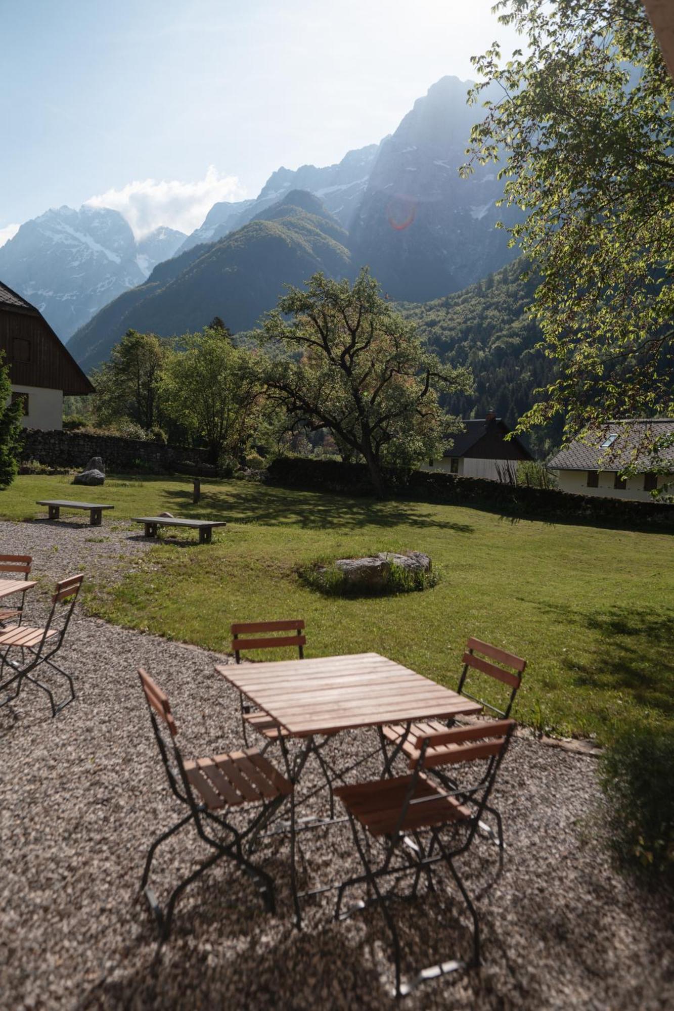 Gorska Roza Bed & Breakfast Log pod Mangartom Exterior photo
